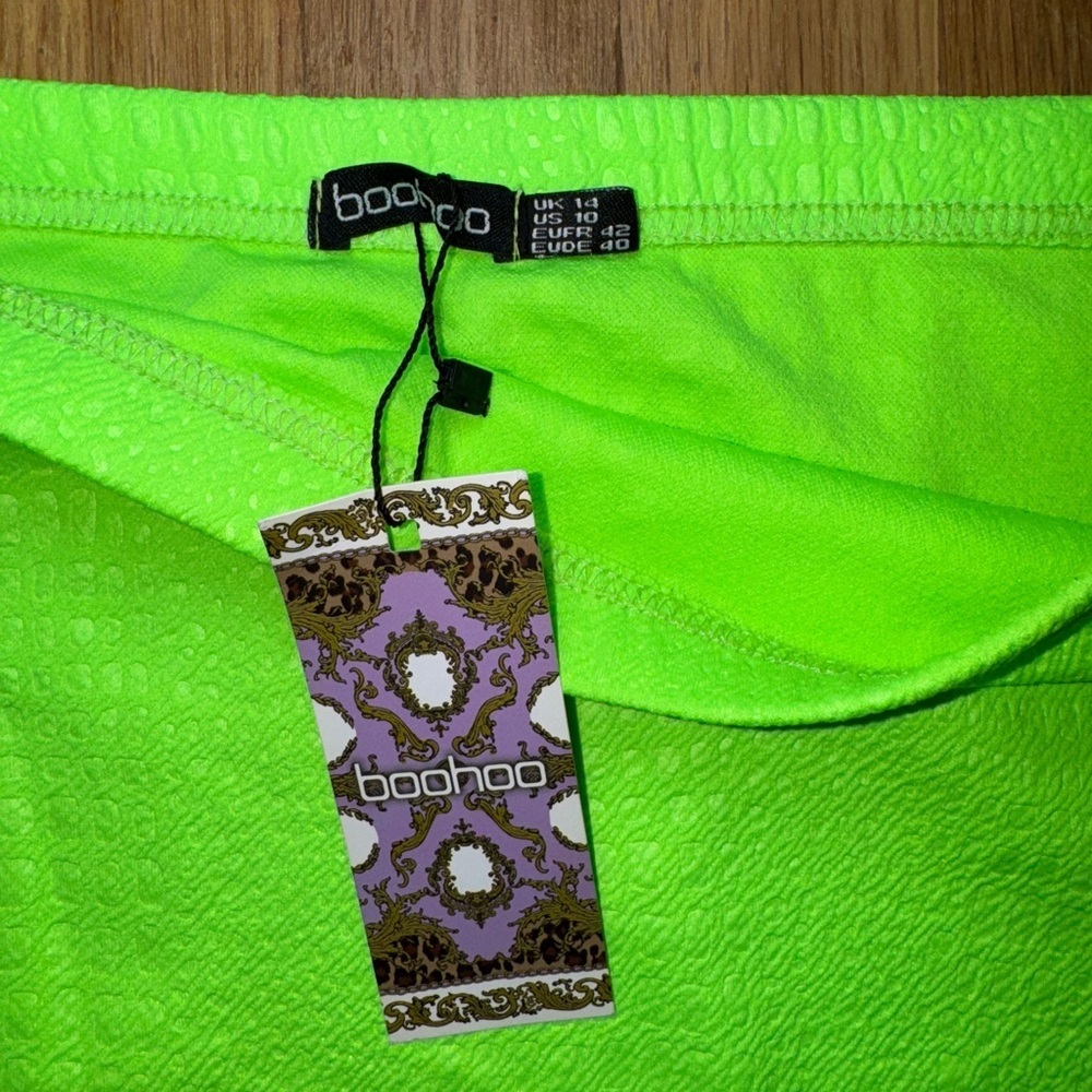 Boohoo Green Ribbed Midi Pencil Skirt for Night Out - Picture 2 of 4